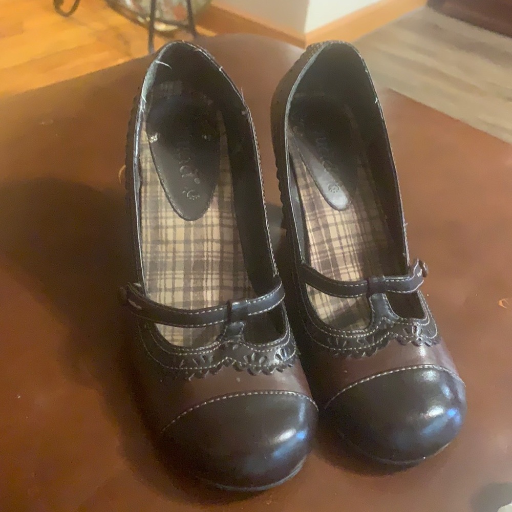 Shoes